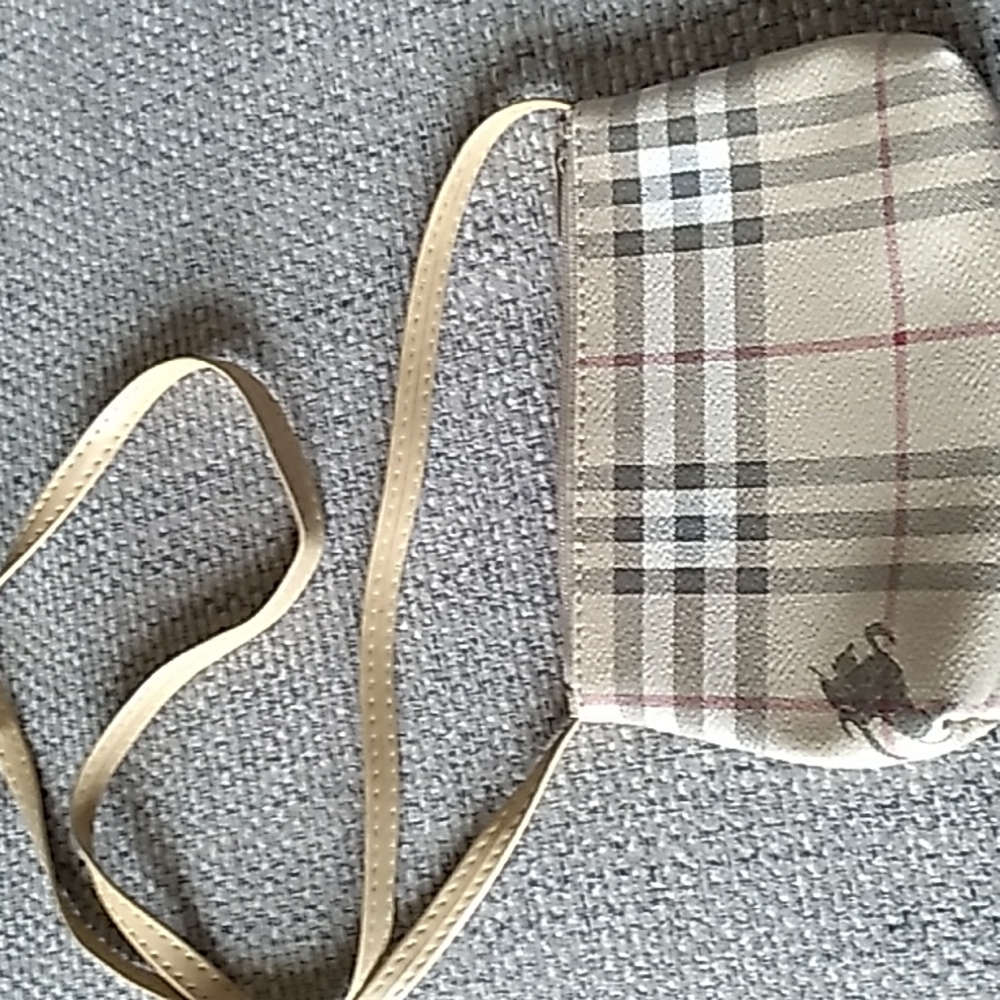 Burberry plaid pattern purse - Picture 5 of 5
